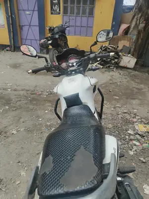 Hero Hunk 150R . 2017