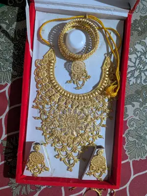Gold-Plated Jewelry Set