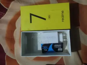Realme 7 8-256 (Used)