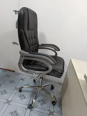 Premium Office Chair – High Back Design & Strong Metal Base