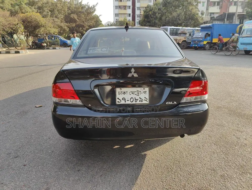 Mitsubishi Lancer EX 2004