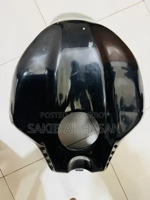 Yamaha R15 Tank