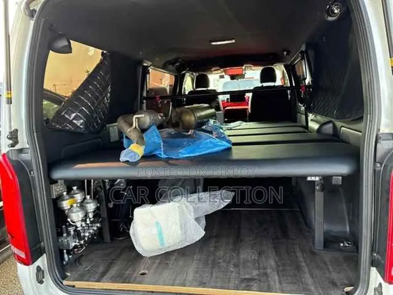 Toyota Hiace SGLCobraEditionPearl 2022