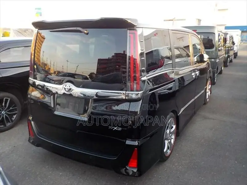 Toyota Noah Si WXB 2020