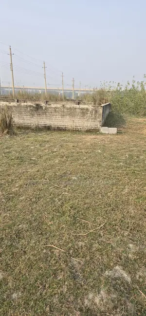 উত্তরা তৃতীয় প্রকল্প ব্লক-এফ, দক্ষিণমুখী ৩ কাঠা প্লট বিক্রয় হবে