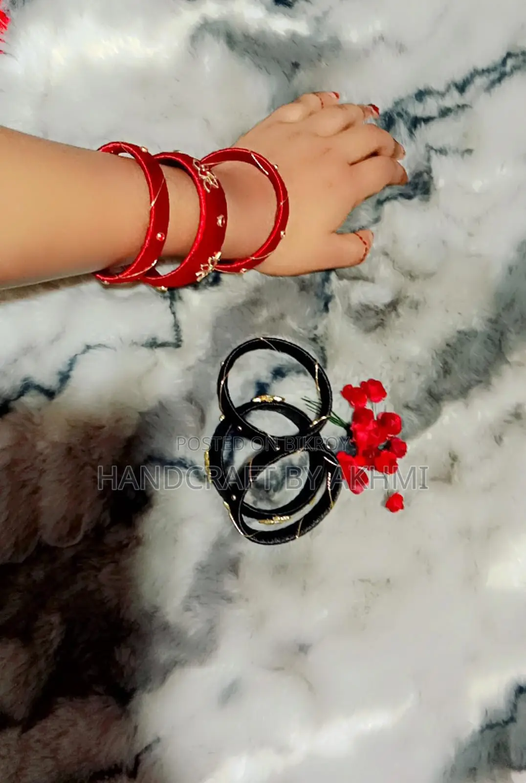 Exclusive Handmade Silk Thread and Kundan Bangle Set (Red-Black)