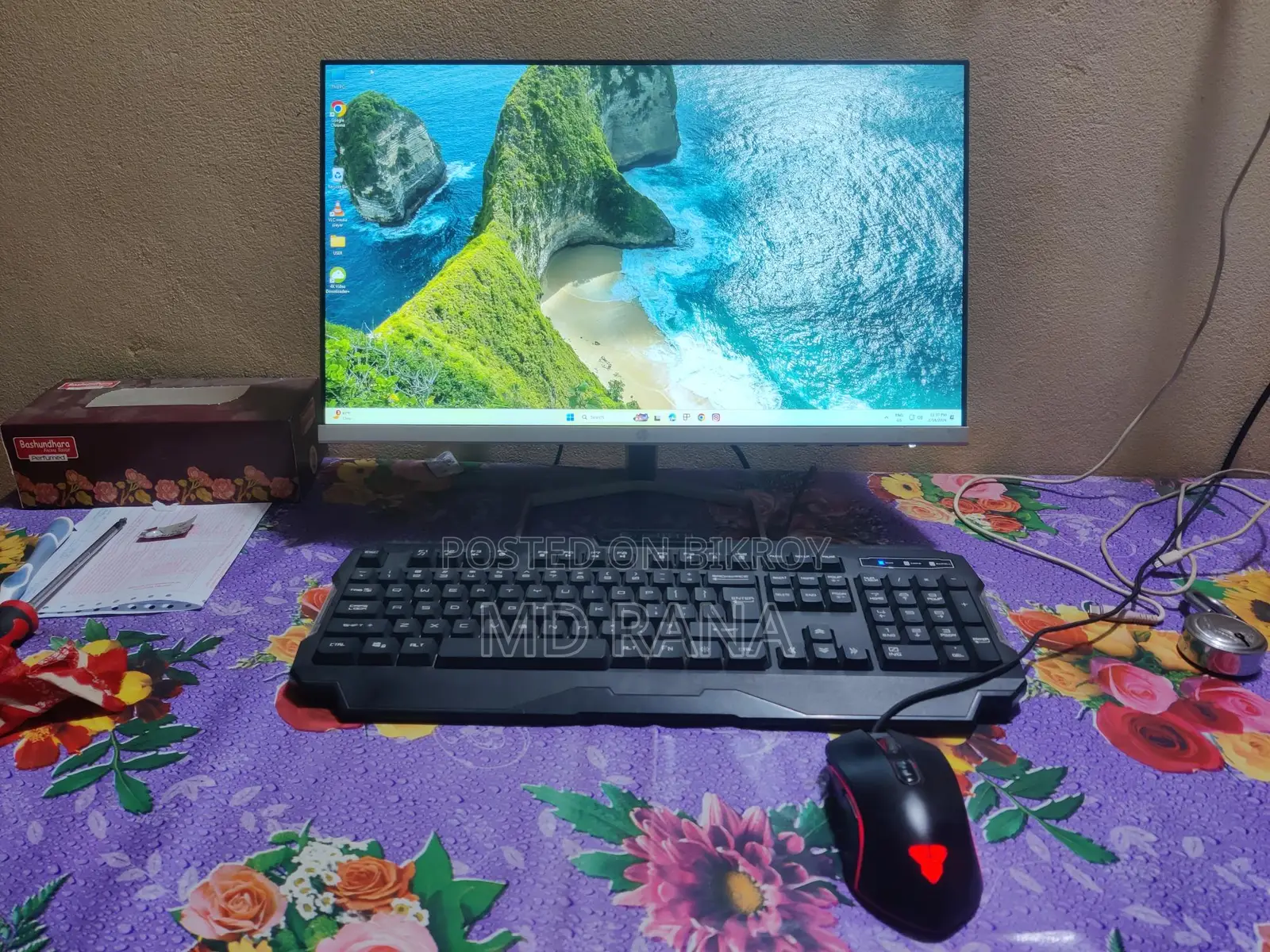 Urgent Desktop Setup with Monitor for Sale