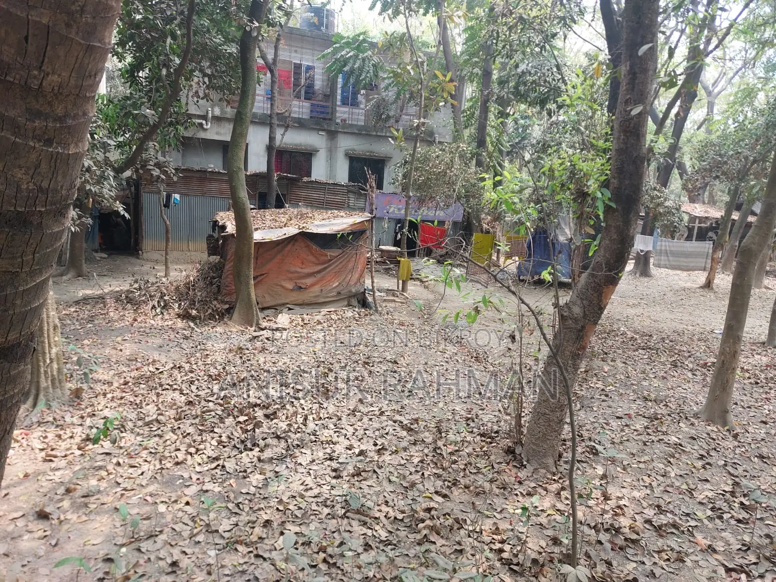 জমি বিক্রয় ,আশিয়ান ইউনিভার্সিটি ,এর বিপরীত দিকে অবস্থিত।