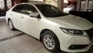 Toyota Premio 2016 Pearl