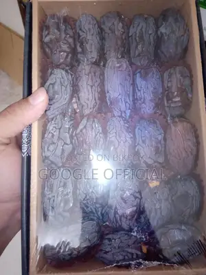 Large Medjool Dates (Chocolate) from Egypt 1kg Pack