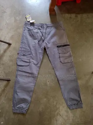 ২ টা ‌প্যান্ট