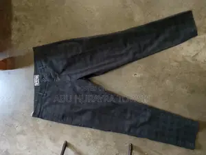 ২ টা ‌প্যান্ট