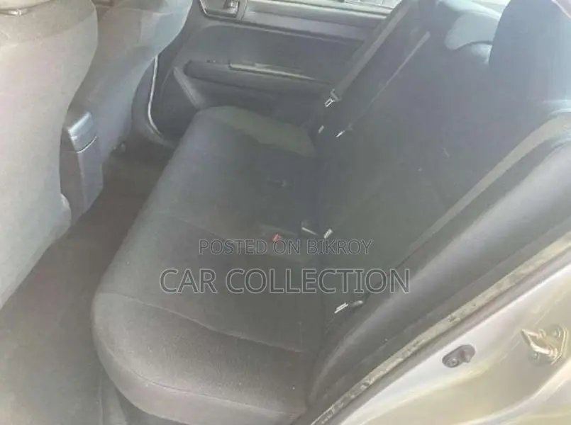 Toyota Axio Ex Hybrid Silver 2020