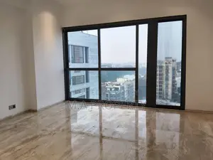 New Apartment Rent 4-Bedroom 6700sqft 2-Carpark