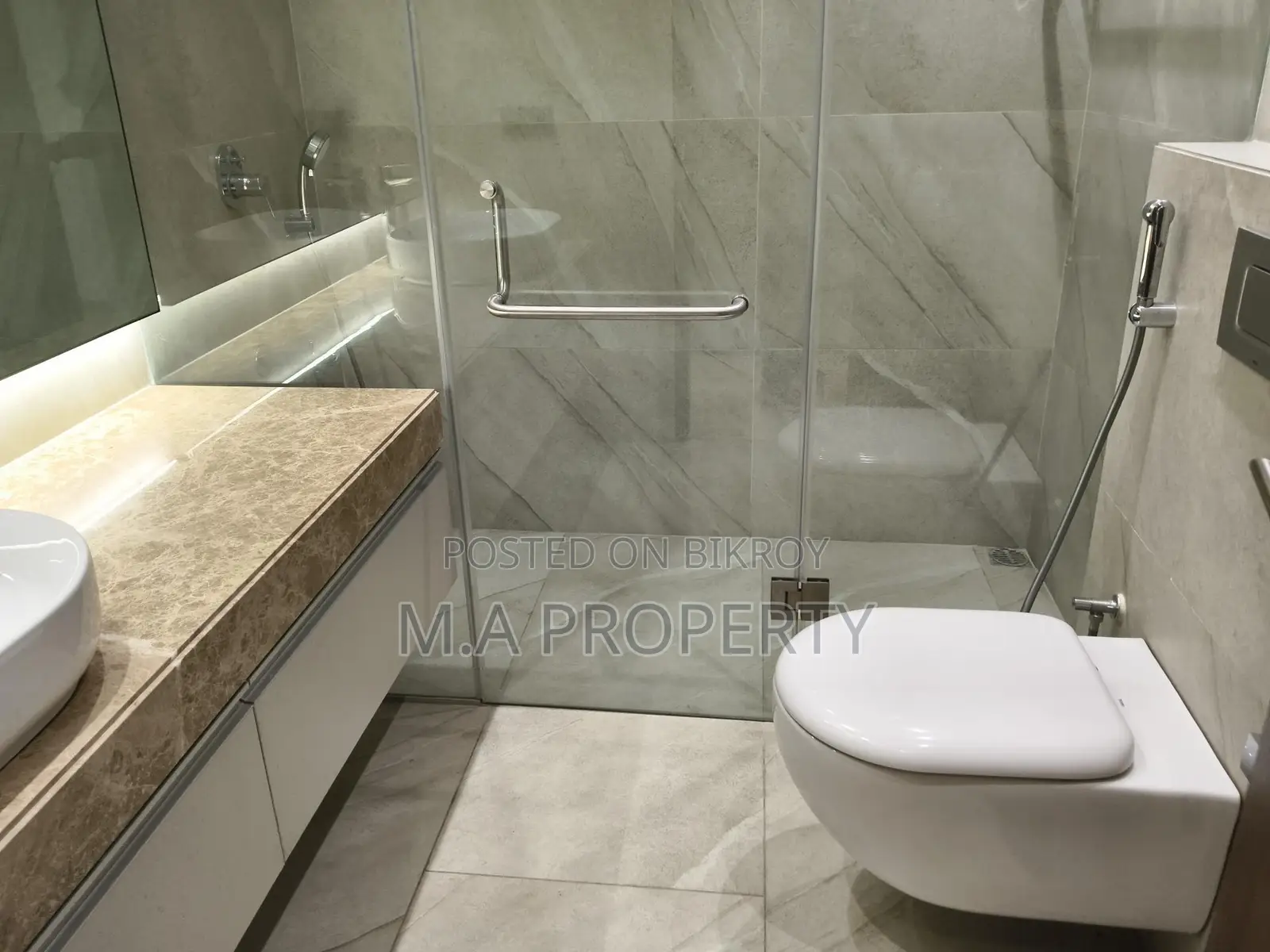 New Apartment Rent 4-Bedroom 6700sqft 2-Carpark