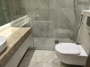 New Apartment Rent 4-Bedroom 6700sqft 2-Carpark