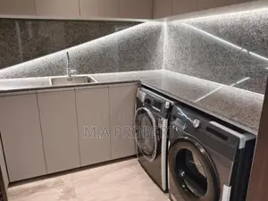 New Apartment Rent 4-Bedroom 6700sqft 2-Carpark