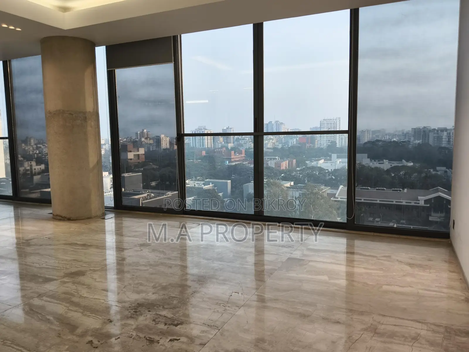 New Apartment Rent 4-Bedroom 6700sqft 2-Carpark