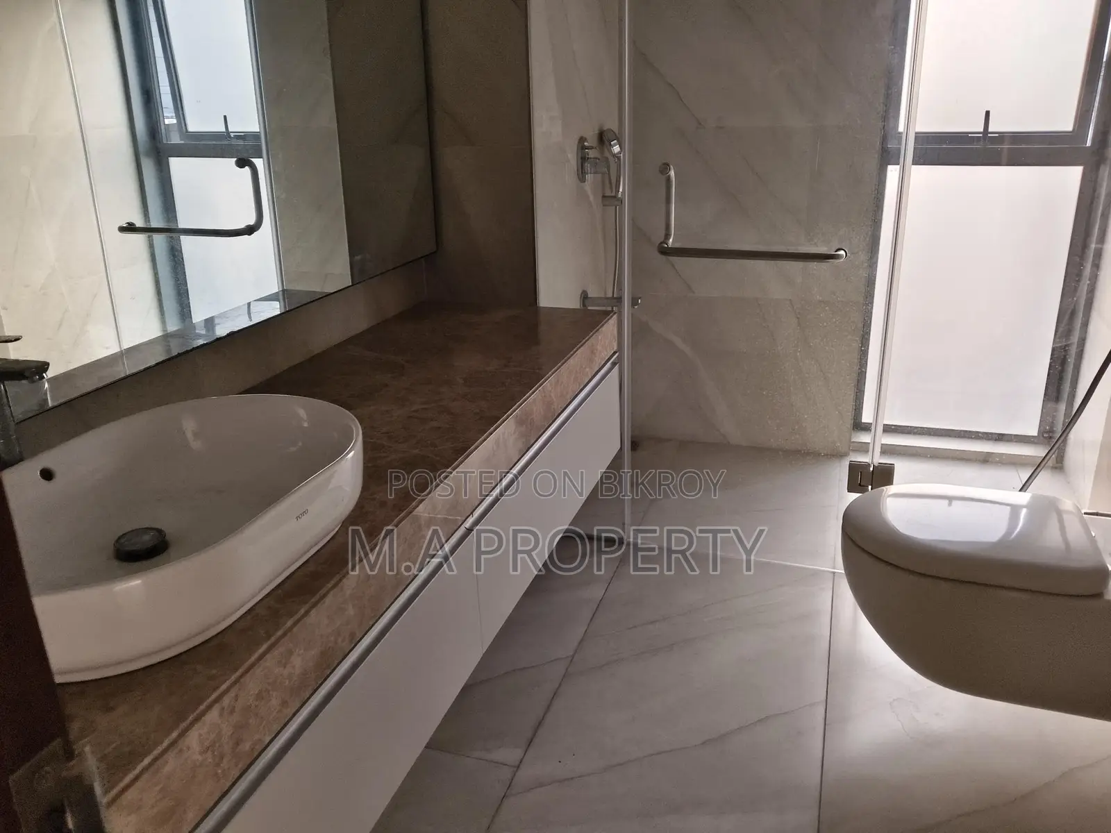 New Apartment Rent 4-Bedroom 6700sqft 2-Carpark