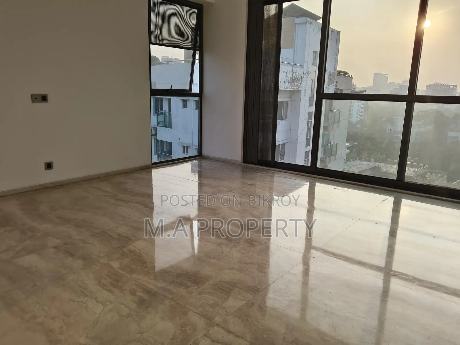 New Apartment Rent 4-Bedroom 6700sqft 2-Carpark