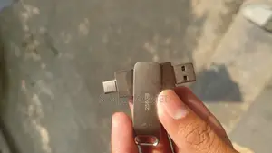 ২৫৬ জিবি পেনড্রাইভ