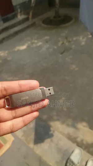 ২৫৬ জিবি পেনড্রাইভ