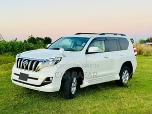 টয়োটা প্রাডো টিএক্সএল ৭ সিট সানরুফ ২০১২