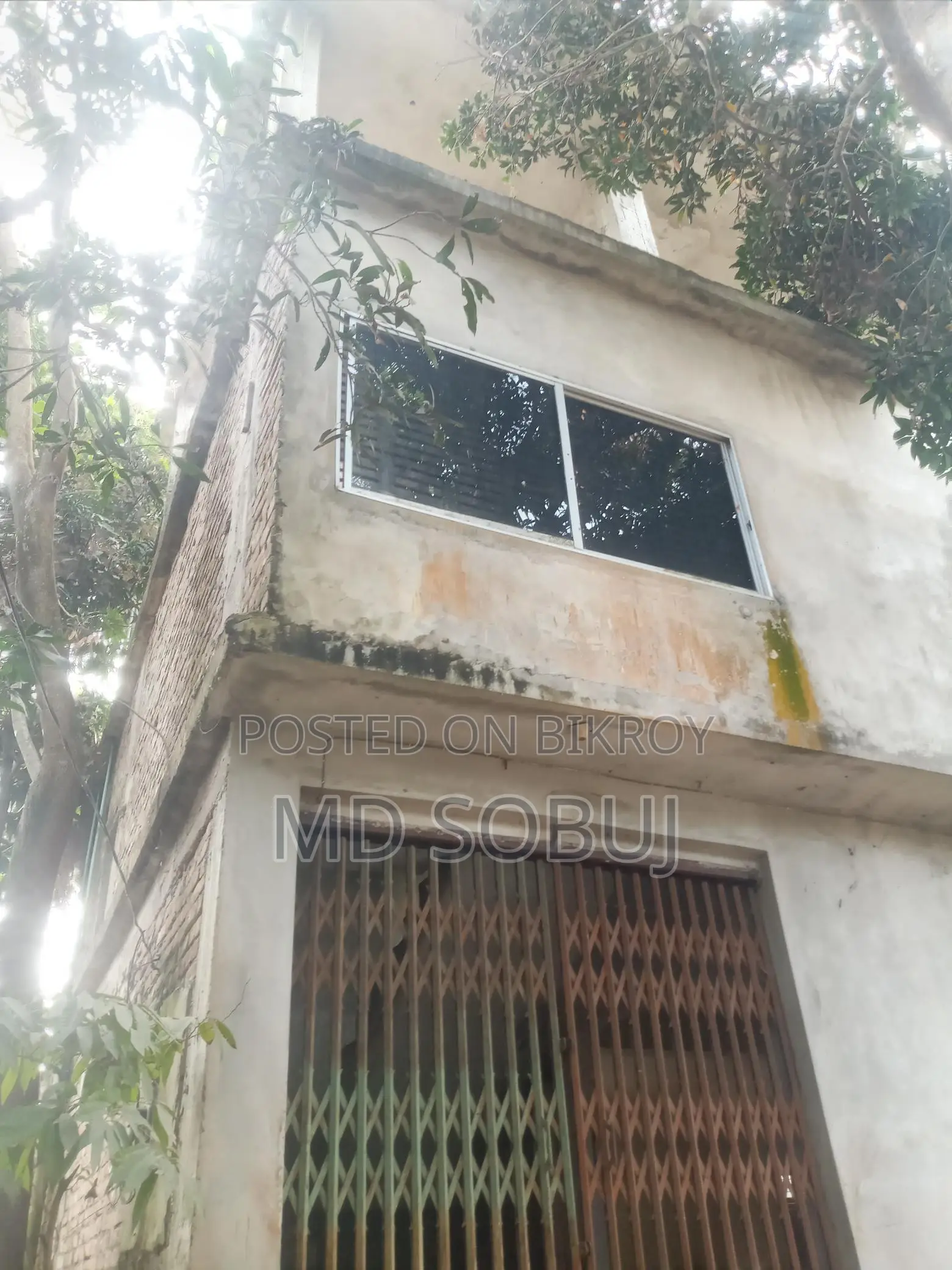 10 তলা ফাউন্ডেশন এর। 4 complete। প্রতি টা ফ্লর 24 শ ইস্কয়ার ফিট।