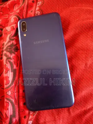 Samsung Galaxy M10 . (Used)