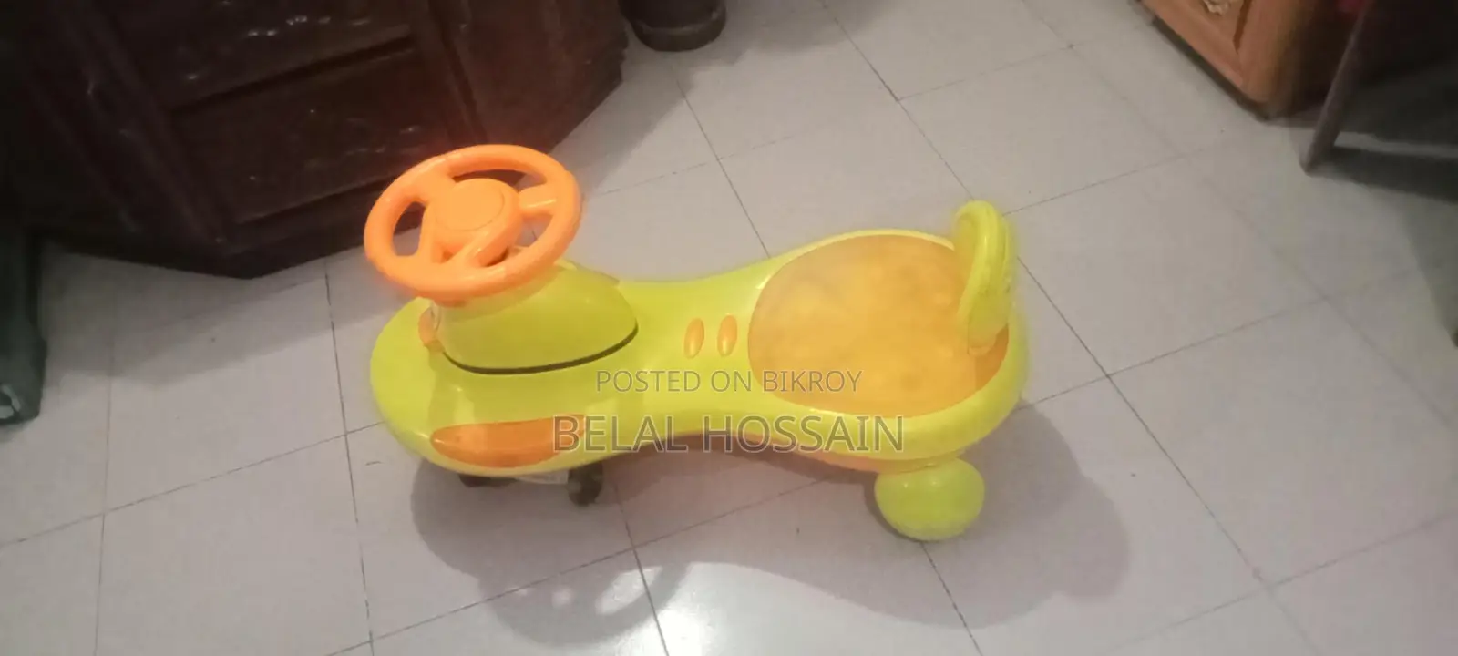 রানিং গাড়ি দেখতে নতুনের মত