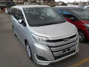 Toyota Noah X LED 2021