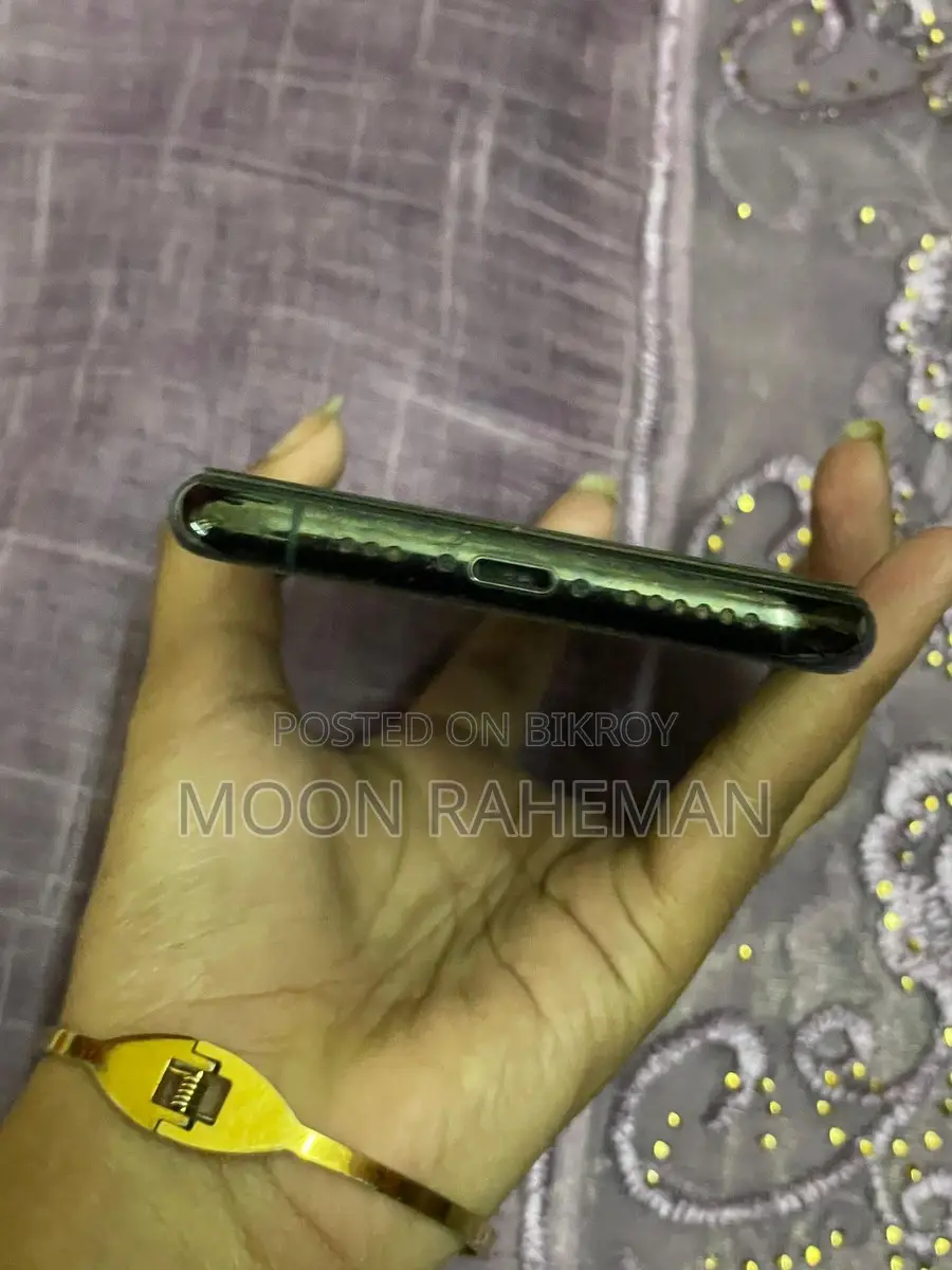 Apple iPhone 11 Pro (Used)