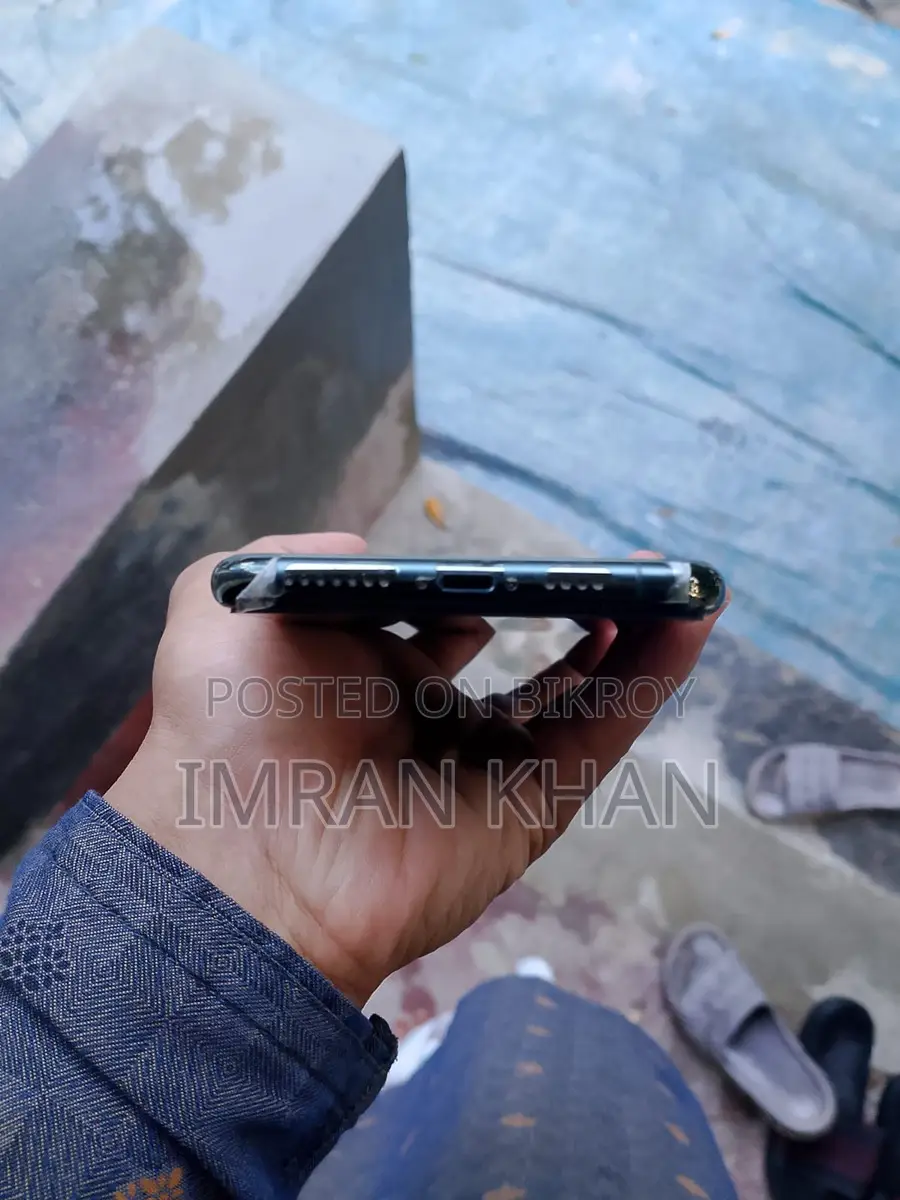 Apple iPhone 11 Pro Max (Used)