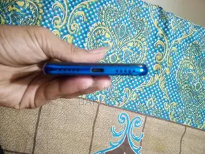 Xiaomi Redmi Note 7s . (Used)