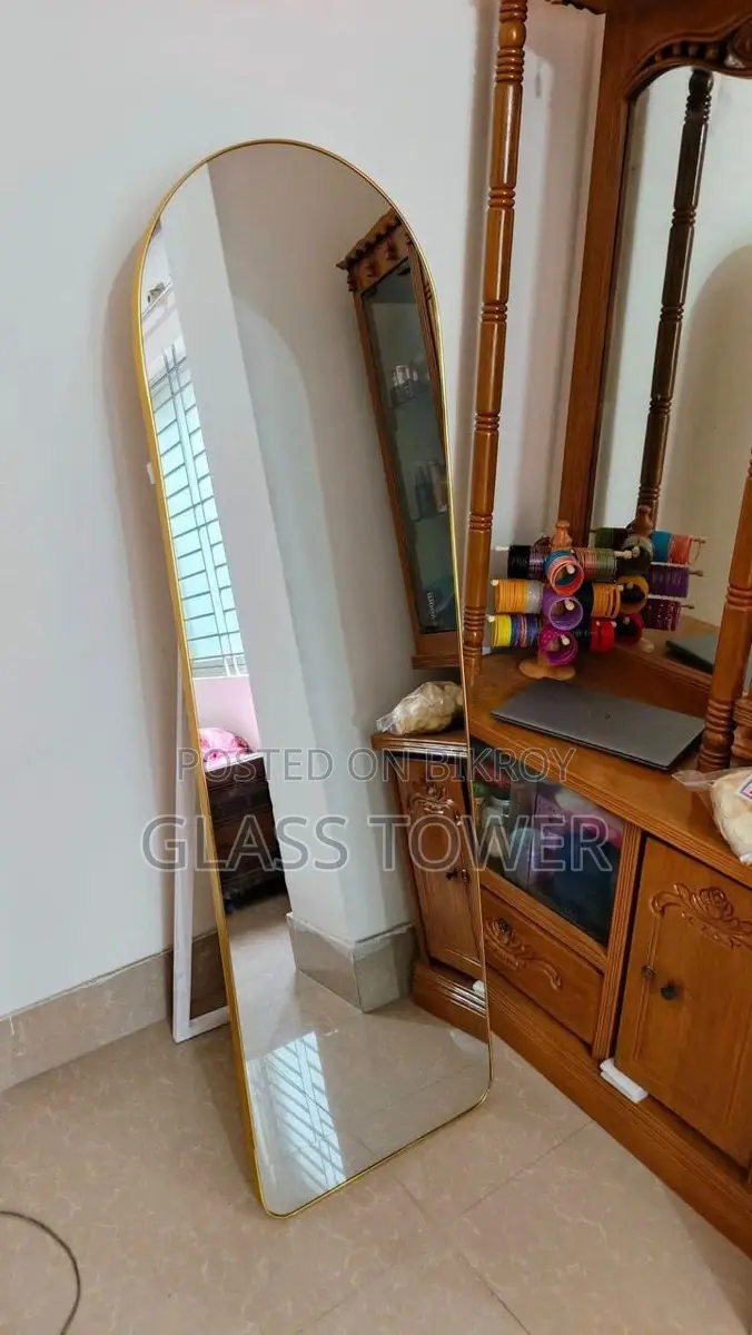 Aluminium frame mirror with stand