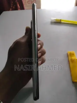 OPPO F17 Pro phone (Used)