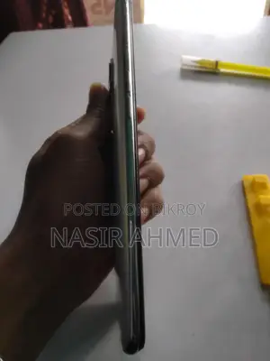 OPPO F17 Pro phone (Used)