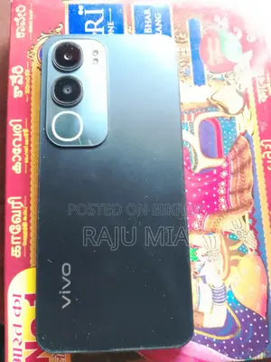 Vivo Y19s . (Used)