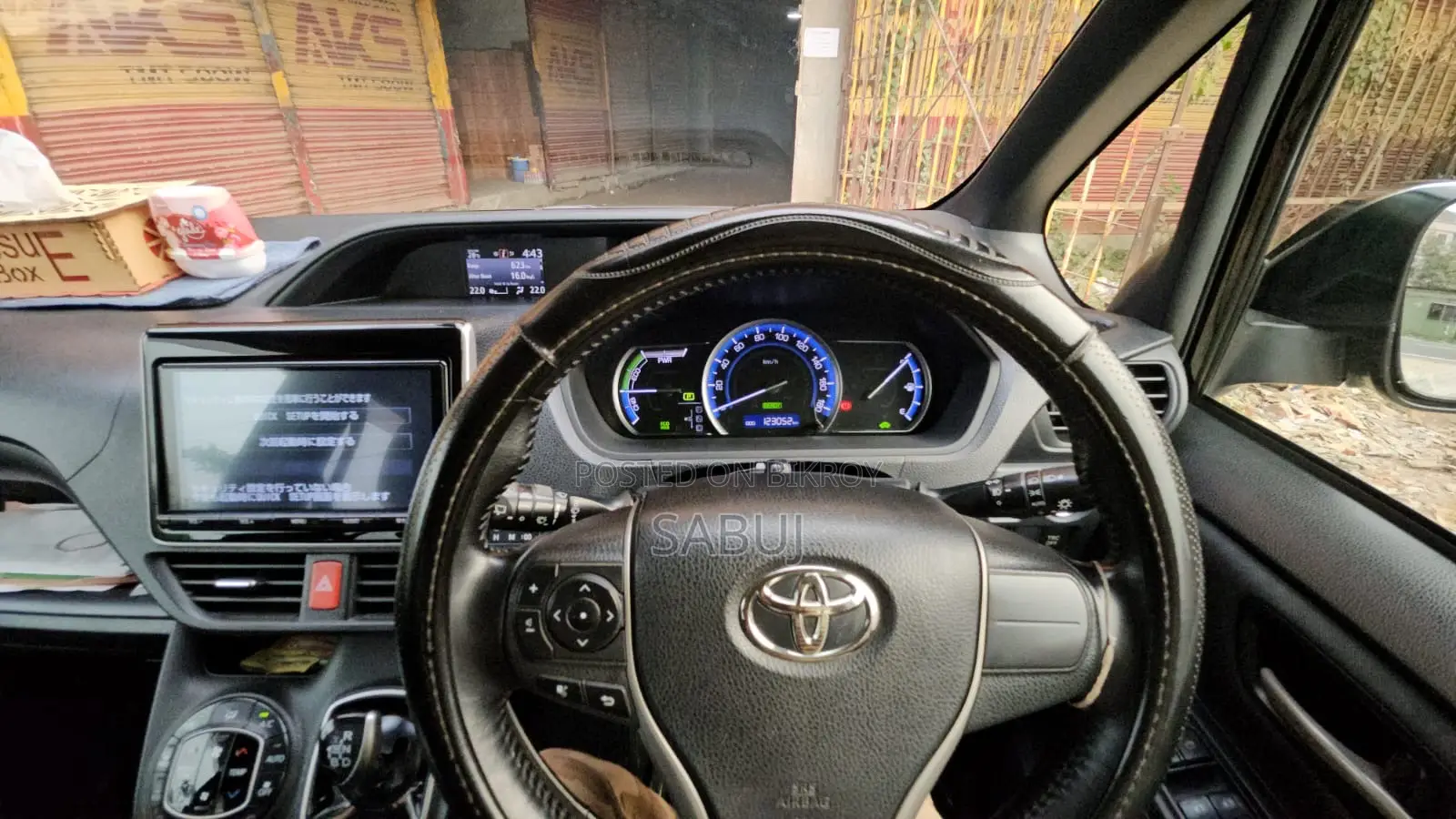 Toyota Noah X package 2016