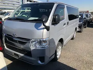 Toyota Hiace Dx GL 5 Door 2021