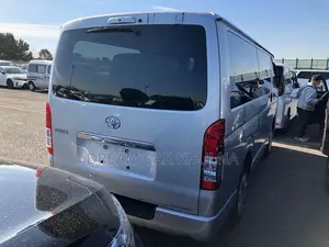 Toyota Hiace Dx GL 5 Door 2021