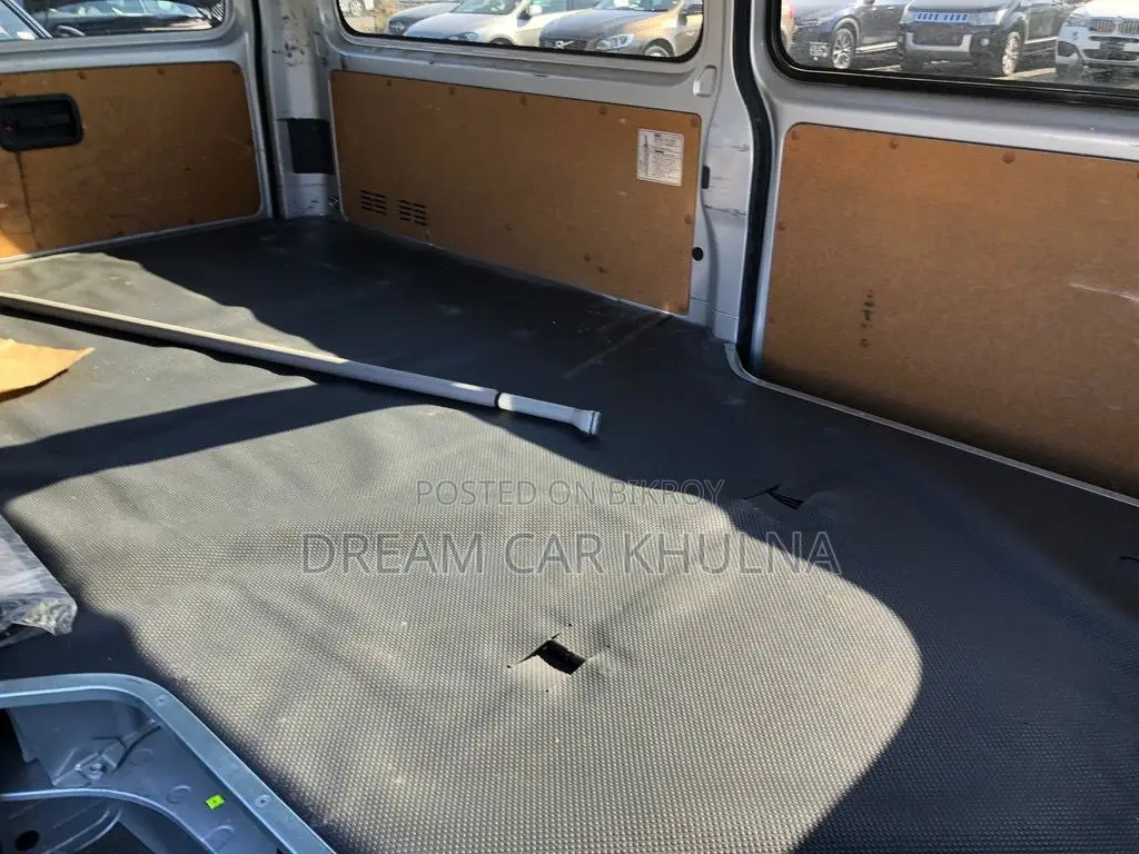 Toyota Hiace Dx GL 5 Door 2021