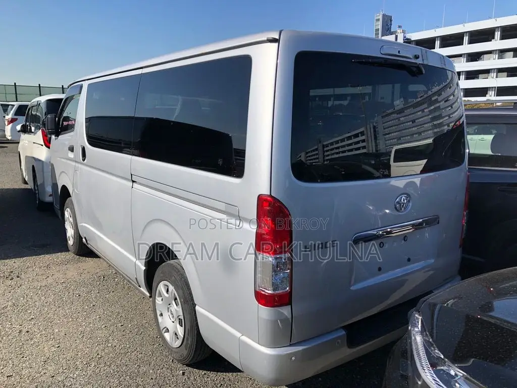 Toyota Hiace Dx GL 5 Door 2021