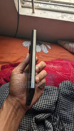 SHARP Aquos R7 (Used)