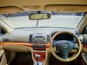 Toyota Premio 2005