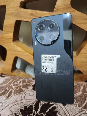 Tecno Camon 30 . (Used)