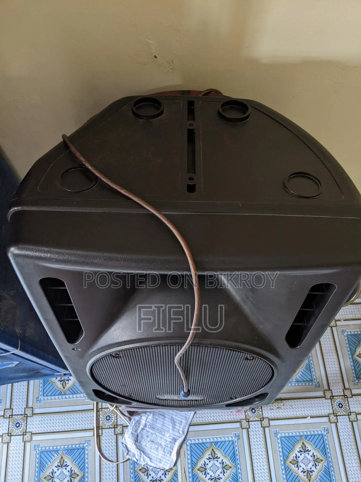 Delta Audio Mirage 12a.300 Watt Professional Speaker System