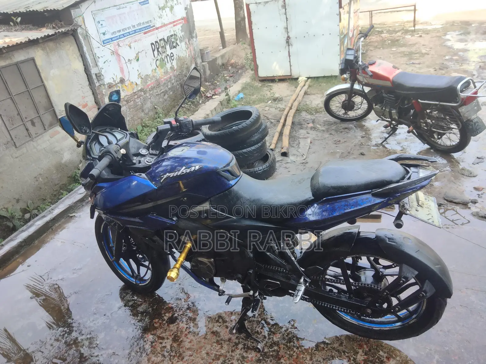 Bajaj Pulsar AS . 2016