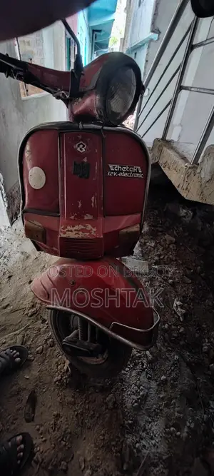 Bajaj Chetak . 1998
