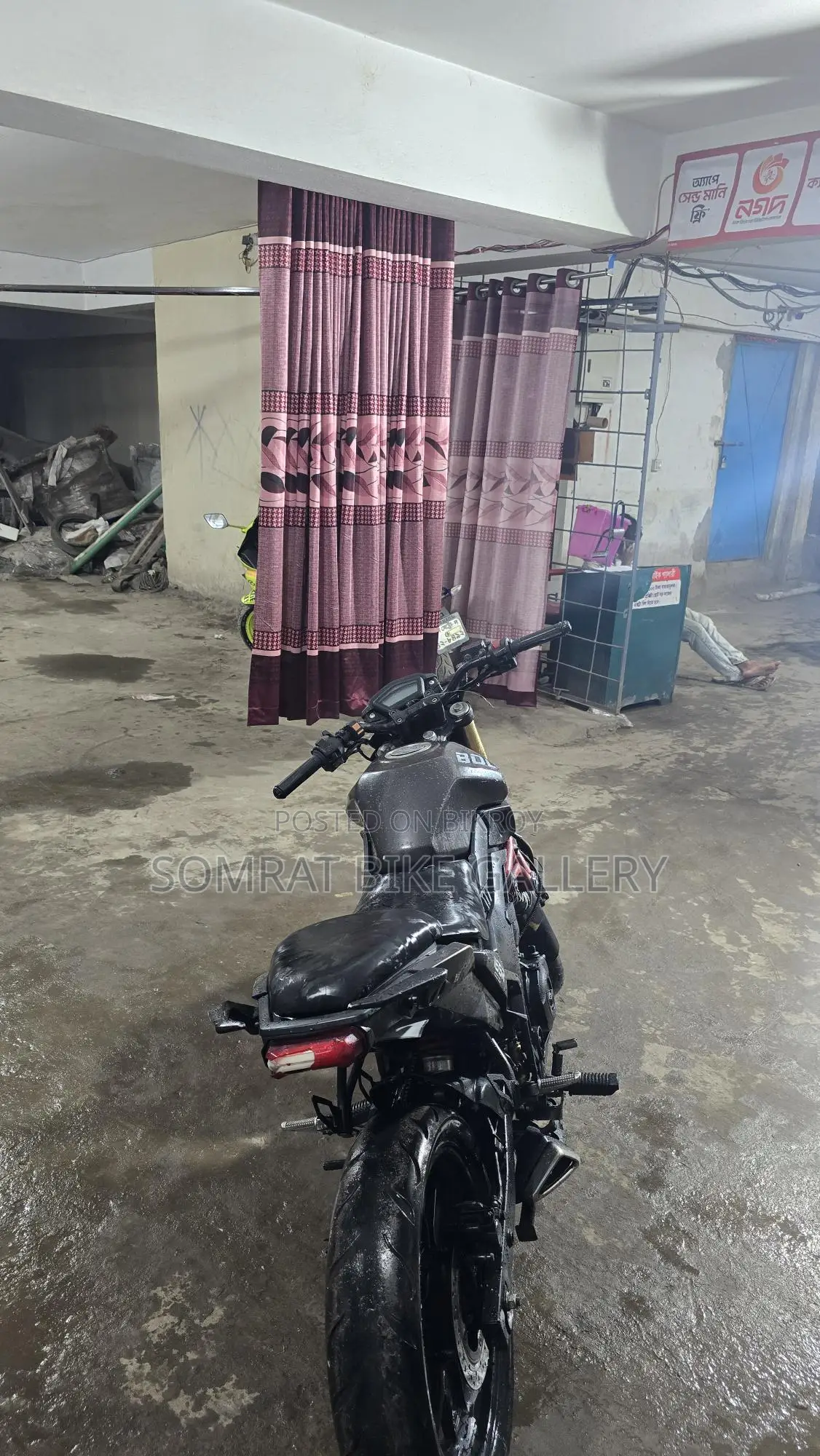 Runner Bolt Super Fresh Condition 2018